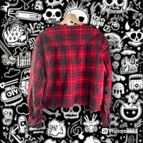 Furst of a Kind Women's L/S Red & Black Plaid Flannel Lace Up V Nack Crop Top - Picture 2 of 8